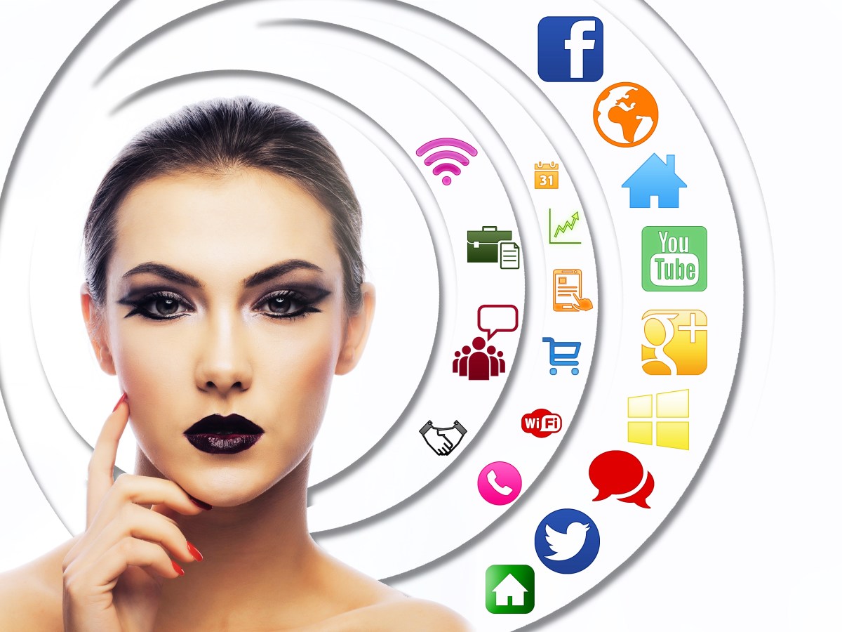 Interesanta istorie a&nbsp;logoului